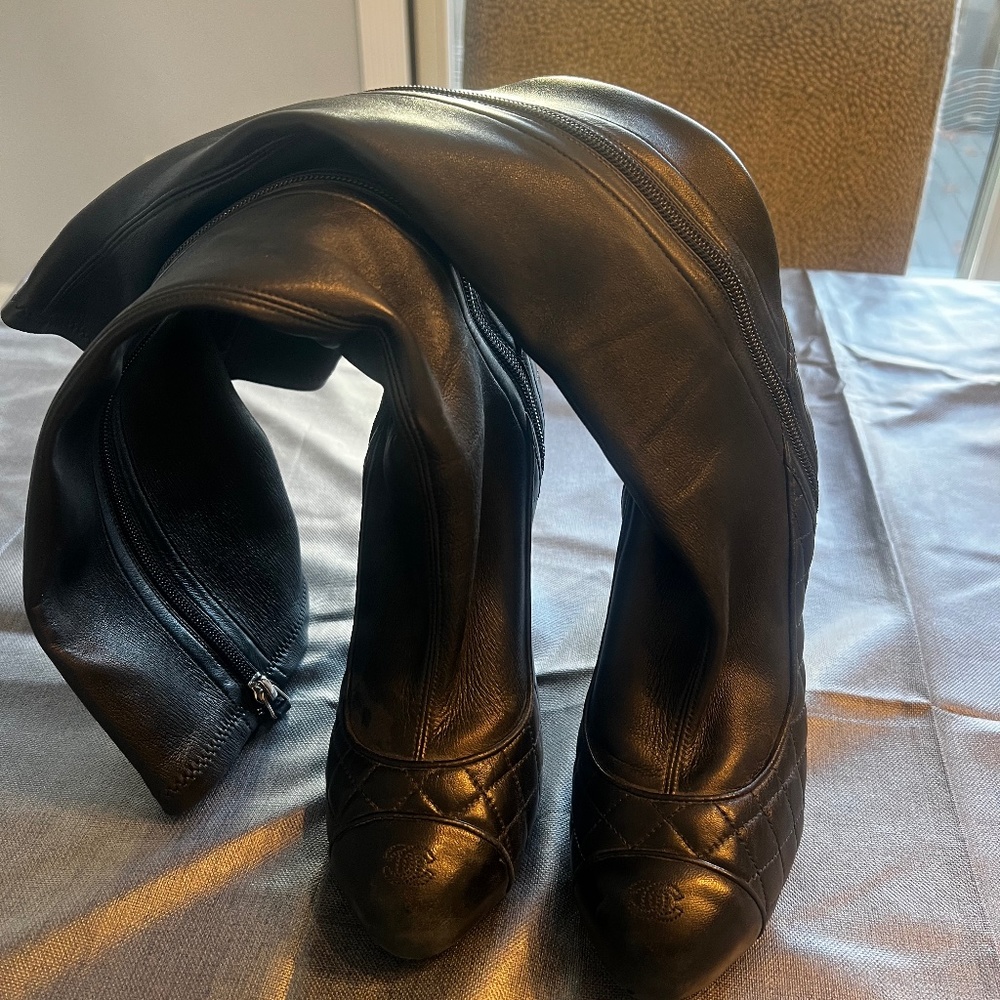 Chanel one high boots